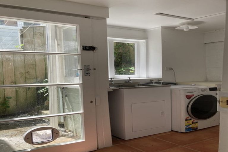 Photo of property in 1 Salisbury Avenue, Mount Cook, Wellington, 6021