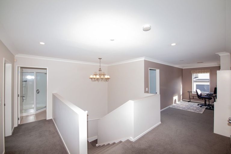 Photo of property in 7 Moston Grove, Churton Park, Wellington, 6037