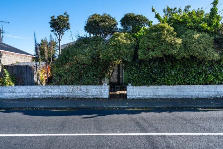 Photo of property in 166 Bay View Road, South Dunedin, Dunedin, 9012