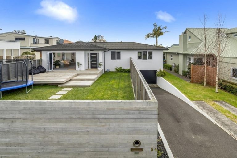 Photo of property in 54 Hinewa Road, Otumoetai, Tauranga, 3110