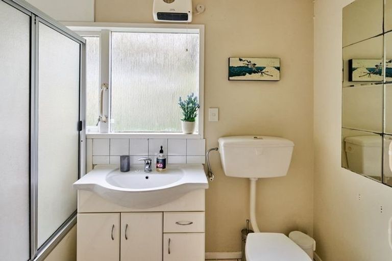 Photo of property in 23b Caesars Place, Churton Park, Wellington, 6037