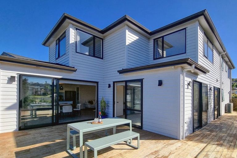 Photo of property in 14 Rathmullen Place, Pinehill, Auckland, 0632