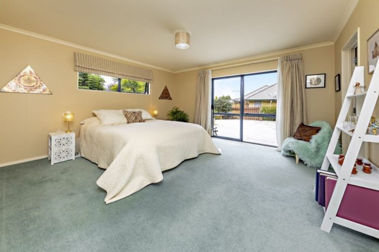 Photo of property in 13 Longford Park Drive, Takanini, 2112