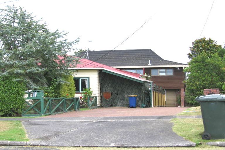 Photo of property in 2/23 Firth Road, Torbay, Auckland, 0630