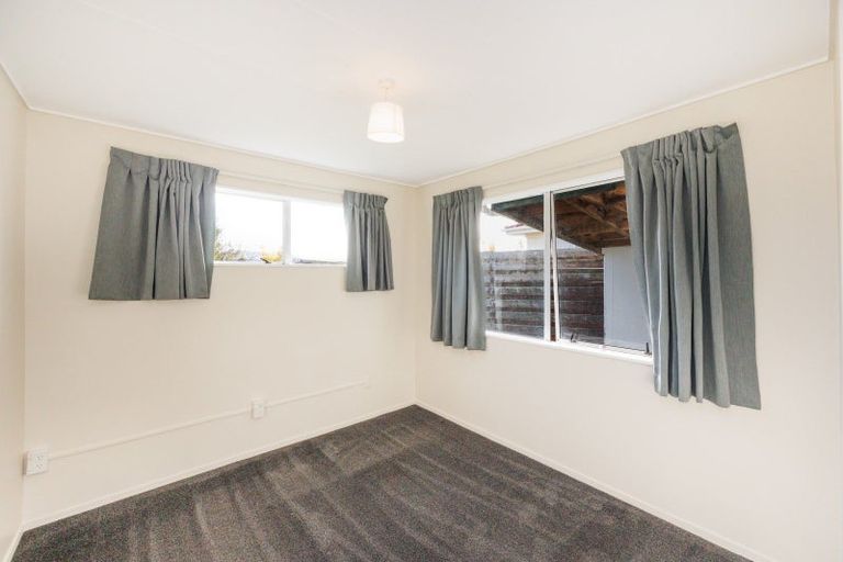 Photo of property in 41 Acacia Street, Kelvin Grove, Palmerston North, 4414