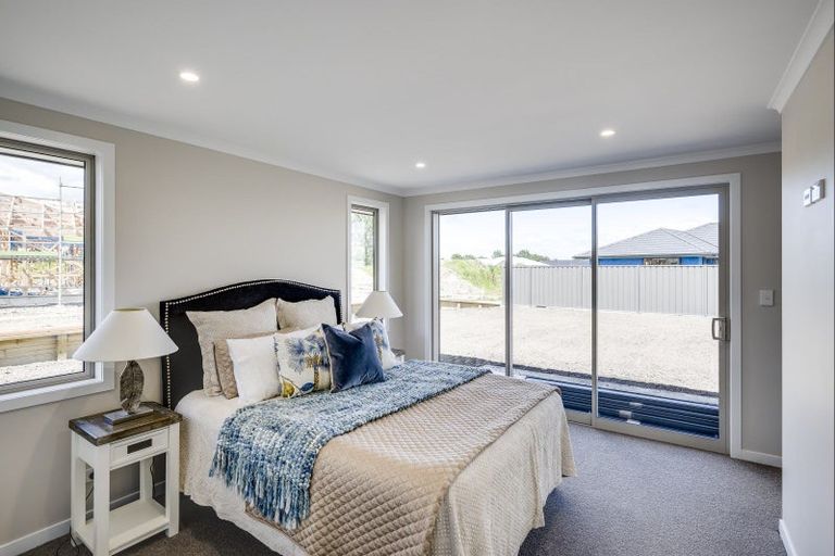 Photo of property in 96 Belgrove Drive, Waipukurau, 4200