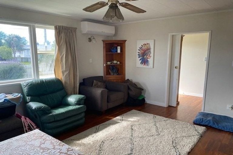 Photo of property in 21 Murphy Road, Taradale, Napier, 4112