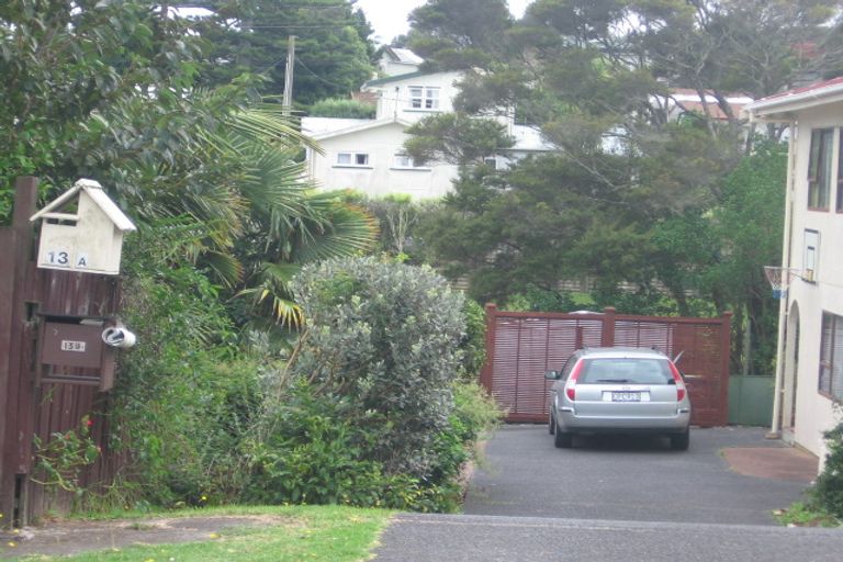 Photo of property in 2/13 Lancelot Place, Glenfield, Auckland, 0629