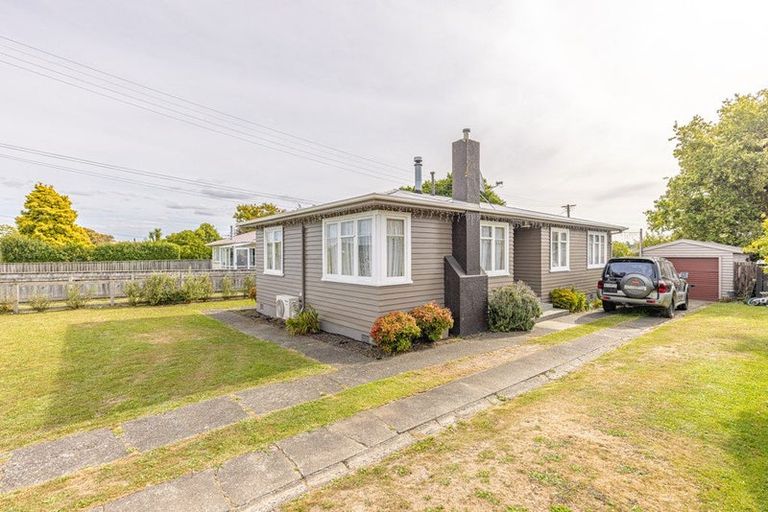 Photo of property in 21 Rira Street, Marton, 4710