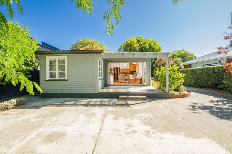 Photo of property in 30 Hinemoa Street, Spreydon, Christchurch, 8024