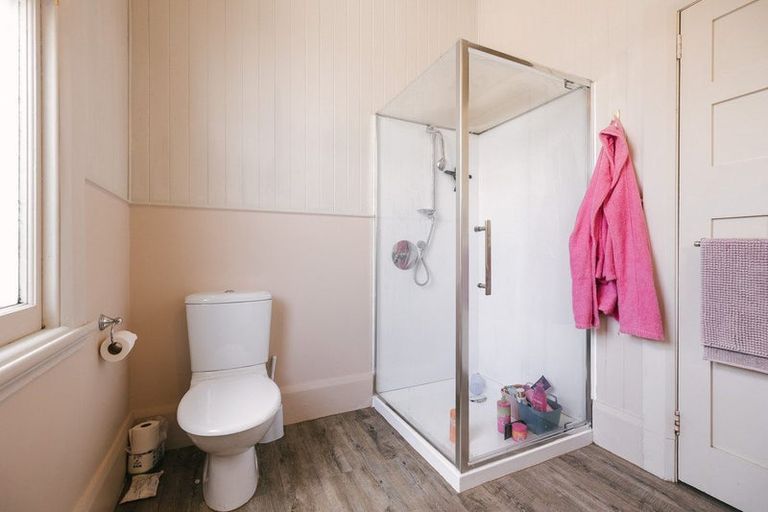 Photo of property in 74 Chelwood Street, Takaro, Palmerston North, 4412