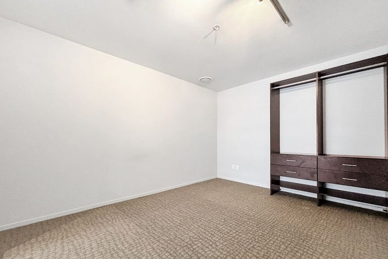 Photo of property in Masina Apartments, 305/80 Riddiford Street, Newtown, Wellington, 6021