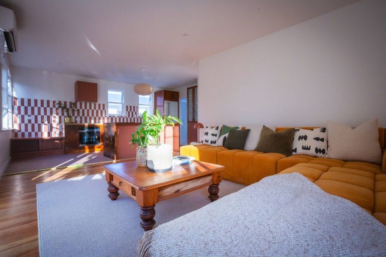 Photo of property in 26b Clinton Avenue, Te Atatu Peninsula, Auckland, 0610