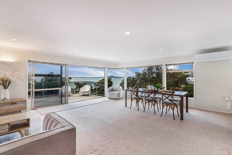 Photo of property in 45c Hyde Road, Rothesay Bay, Auckland, 0630