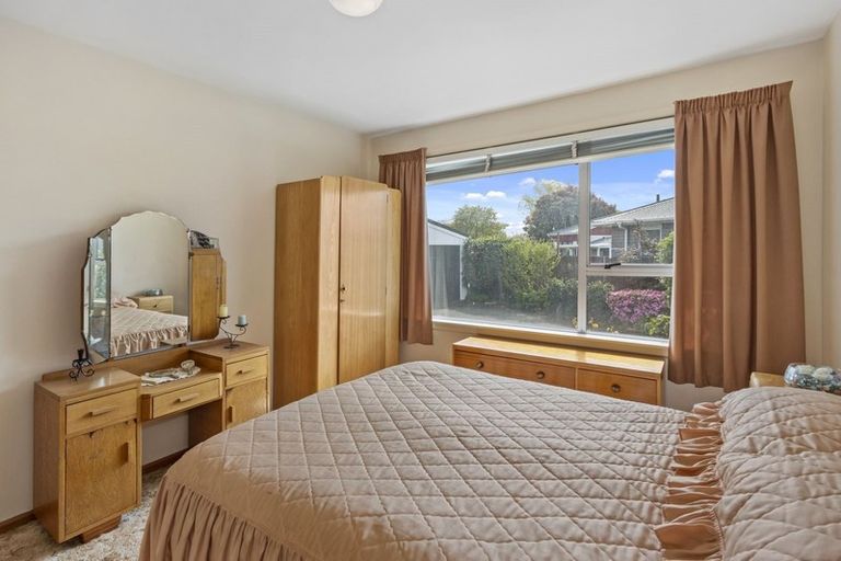 Photo of property in 62 Greendale Avenue, Avonhead, Christchurch, 8042