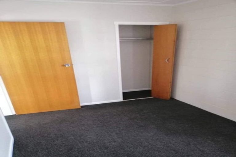 Photo of property in 5a Rennell Street, Frankleigh Park, New Plymouth, 4310