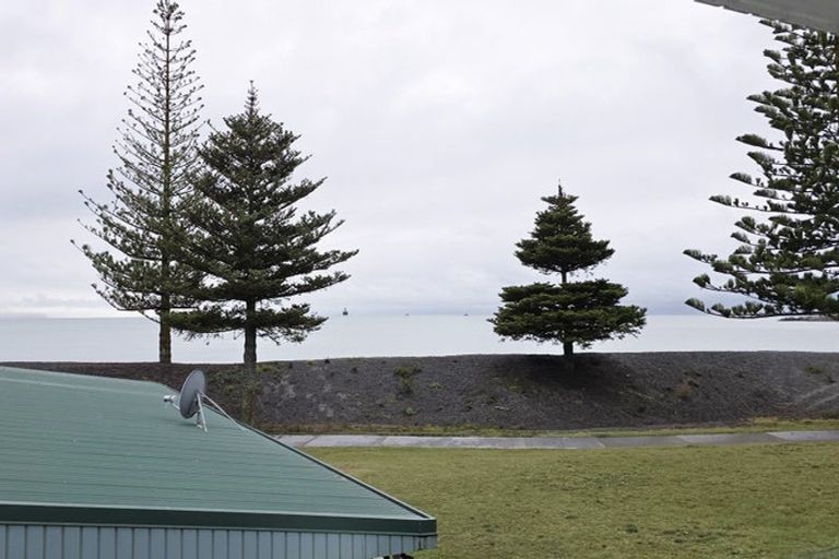 Photo of property in 9a Charles Street, Westshore, Napier, 4110