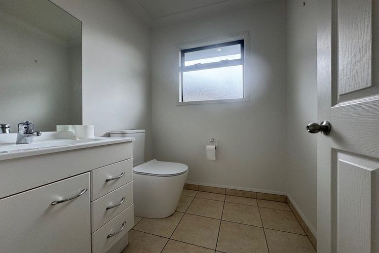 Photo of property in 1 Washington Place, Havelock North, 4130