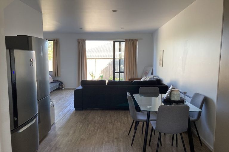 Photo of property in 25/22 Northcross Drive, Oteha, Auckland, 0632