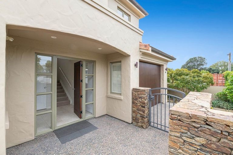 Photo of property in 71 Laurence Street, Manly, Whangaparaoa, 0930
