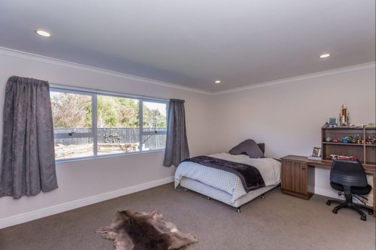 Photo of property in 72 Fairfield Road, Levin, 5510