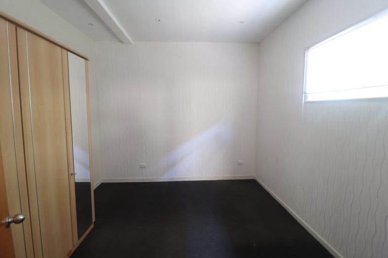 Photo of property in 35a Wade River Road, Stanmore Bay, Whangaparaoa, 0932