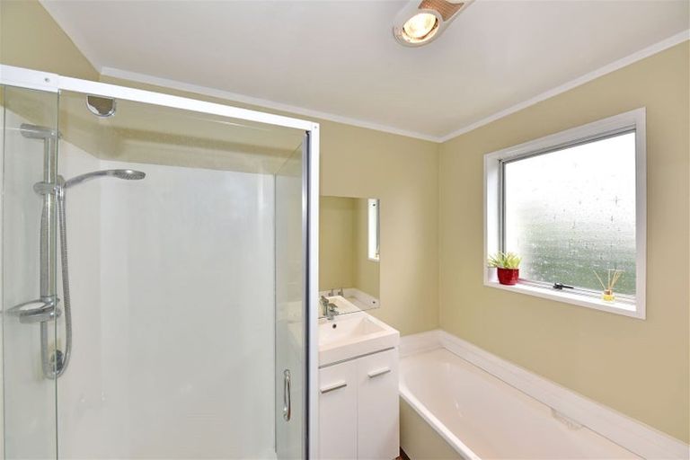 Photo of property in 20 Heaphy Place, Casebrook, Christchurch, 8051