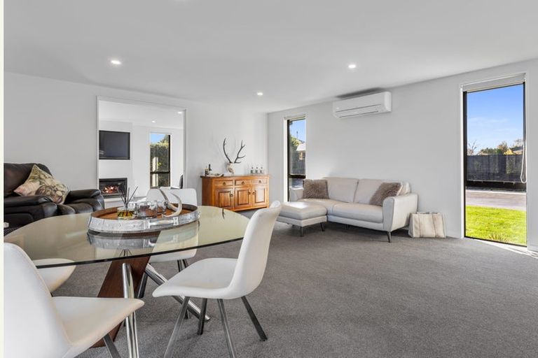 Photo of property in 141 West Belt, Rangiora, 7400