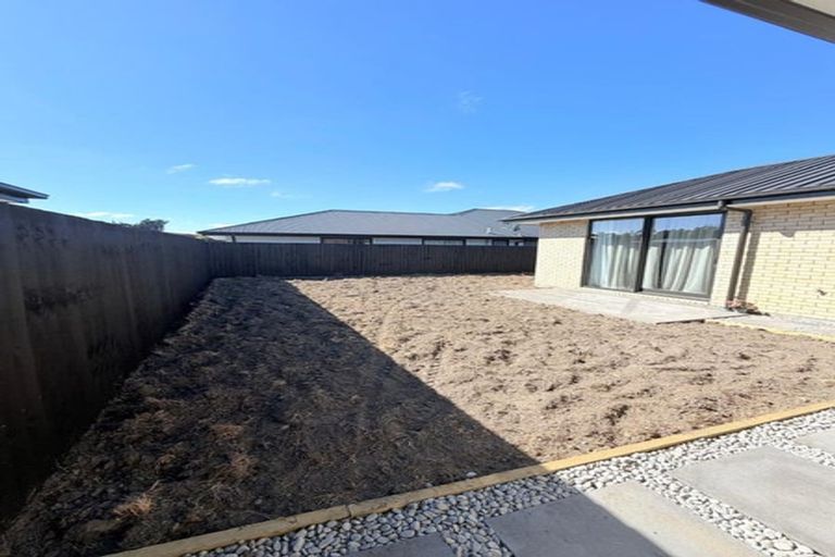 Photo of property in 8 Hunia Place, Yaldhurst, Christchurch, 8042