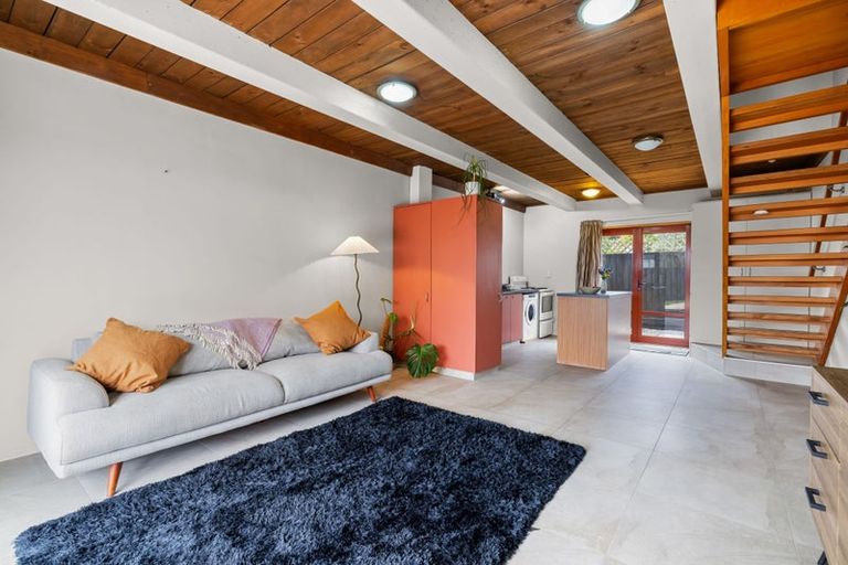 Photo of property in 100 Grafton Street, Waltham, Christchurch, 8011
