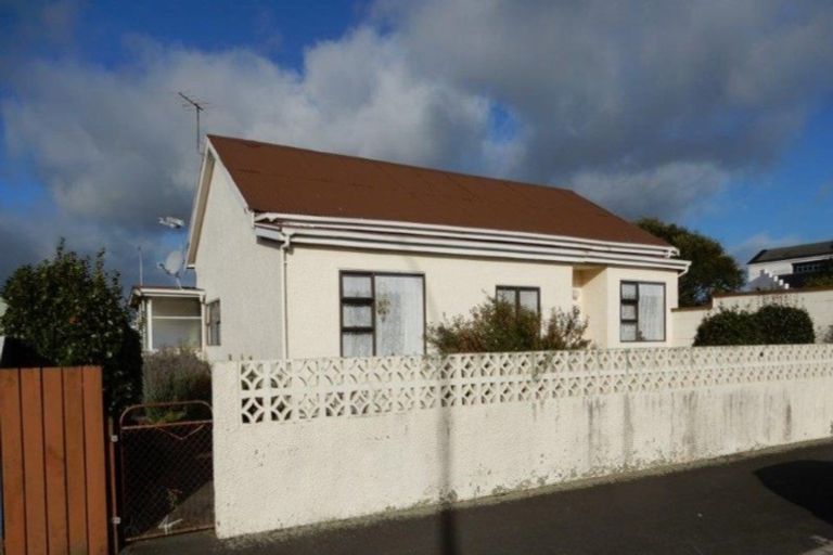 Photo of property in 42 Victoria Street, Hawera, 4610