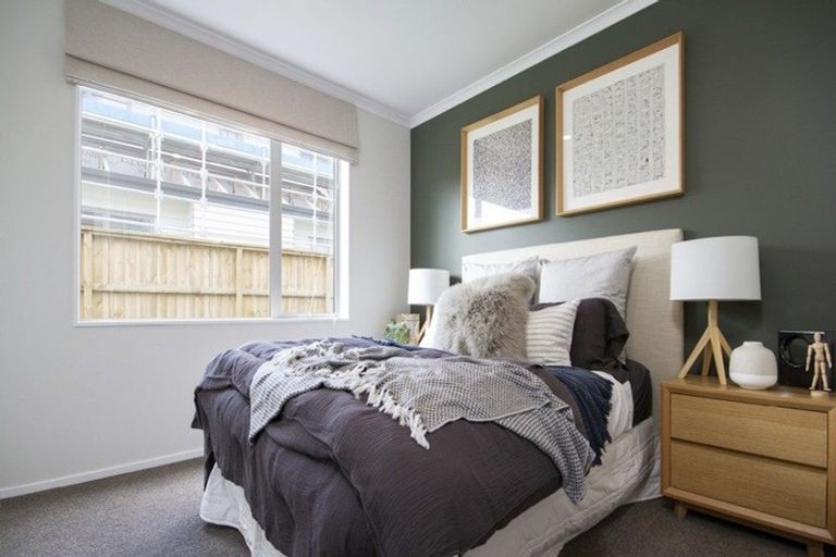 Photo of property in 104a Wharf Road, Te Atatu Peninsula, Auckland, 0610