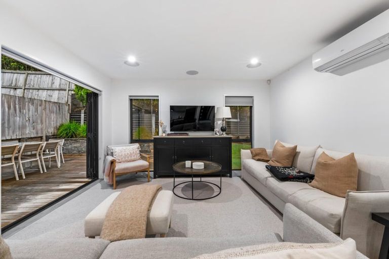 Photo of property in 30 Accolage Boulevard, Kumeu, 0810