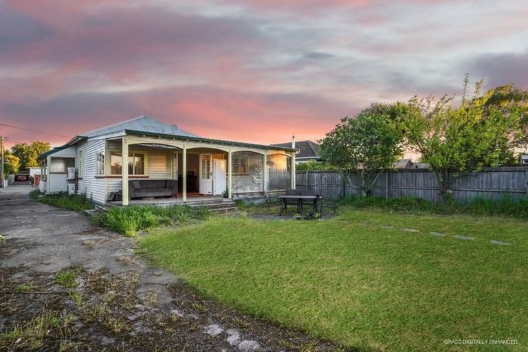 Photo of property in 33 Thornton Street, Mairehau, Christchurch, 8013