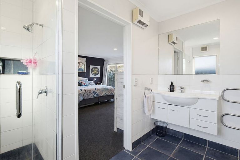 Photo of property in 15a Manawatu Street, Hokowhitu, Palmerston North, 4410