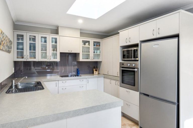Photo of property in 50 Dunedin Street, Redwood, Christchurch, 8051