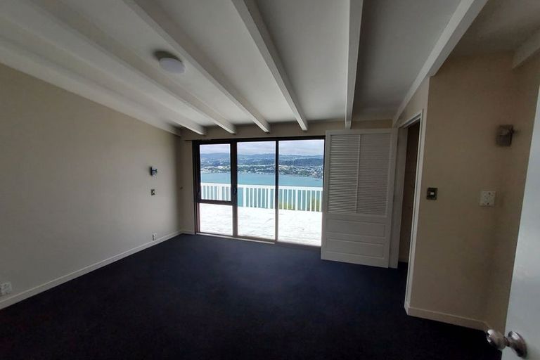 Photo of property in 27 Kaikoura Street, Maupuia, Wellington, 6022