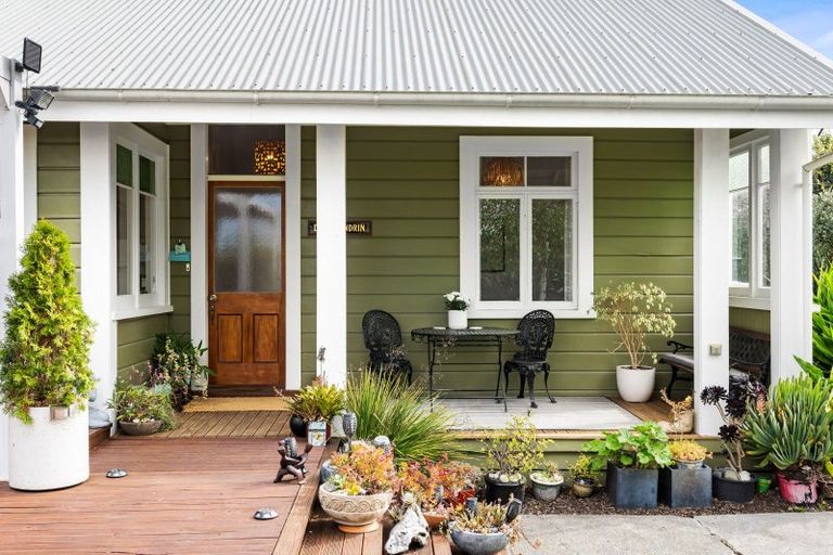 Photo of property in 409 Alexandra Street, Hastings, 4122