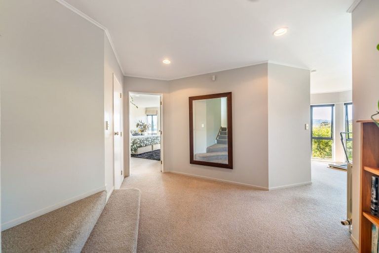 Photo of property in 12 The Anchorage, Whitby, Porirua, 5024