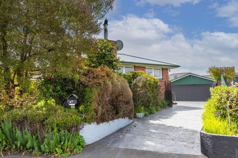 Photo of property in 9 Ardmore Place, Bishopdale, Christchurch, 8053