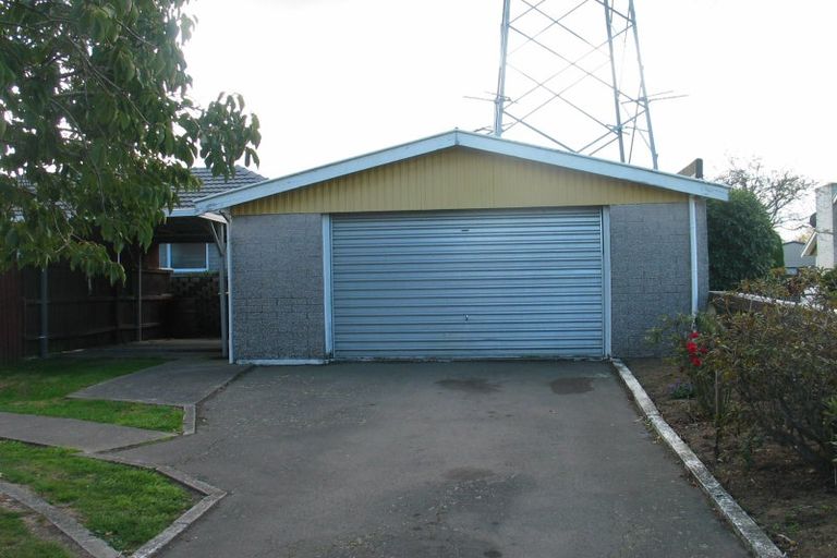 Photo of property in 24 Springmead Place, Hornby, Christchurch, 8042