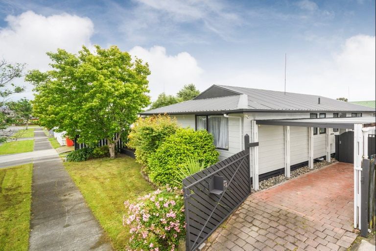 Photo of property in 37a Peter Hall Drive, Kelvin Grove, Palmerston North, 4414