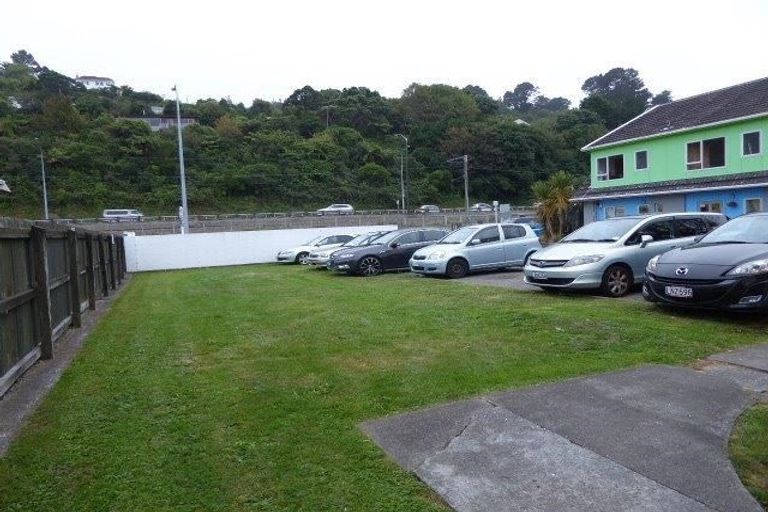Photo of property in 2/94 Pharazyn Street, Melling, Lower Hutt, 5010