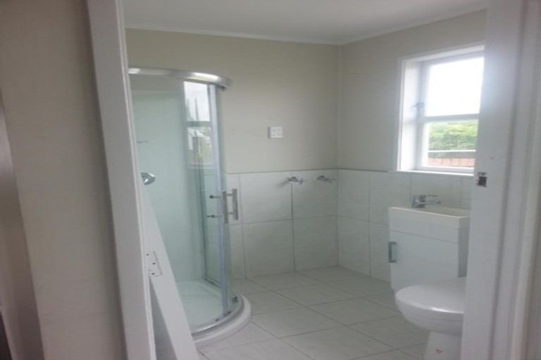 Photo of property in 8 President Avenue, Papakura, 2110