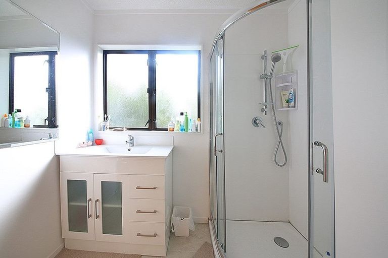 Photo of property in 2/137 Great South Road, Manurewa, Auckland, 2102