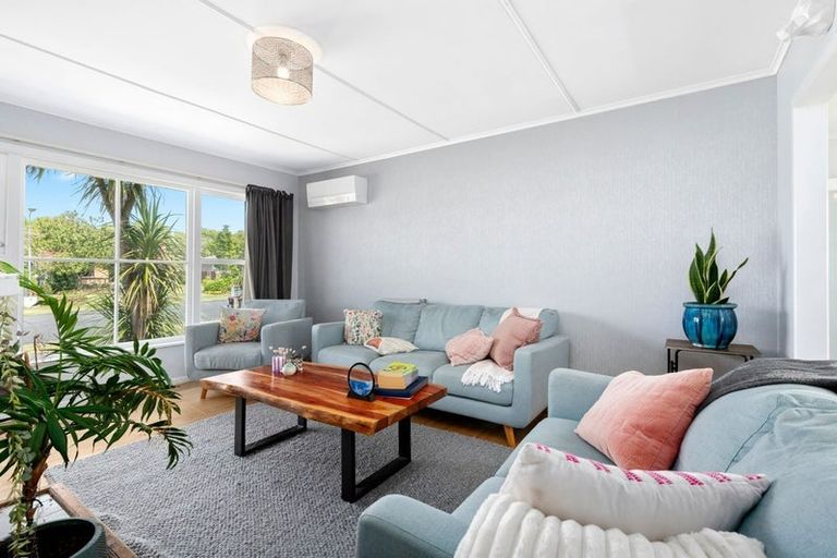 Photo of property in 19 Madill Street, Tuakau, 2121