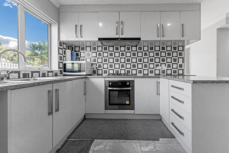 Photo of property in 11 Lochinver Road, Papatoetoe, Auckland, 2025