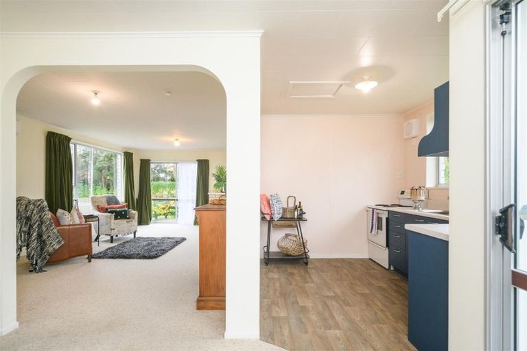 Photo of property in 24 Oaklea Avenue, Marton, 4710