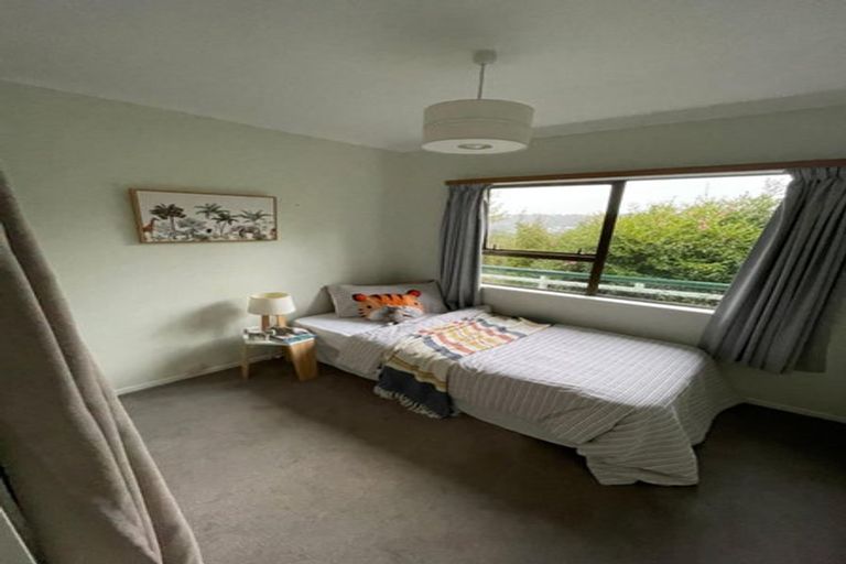 Photo of property in 1/42 Stanley Road, Glenfield, Auckland, 0629