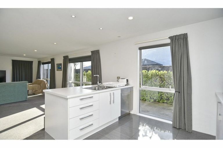 Photo of property in 10 Peak Crescent, Kaiapoi, 7630